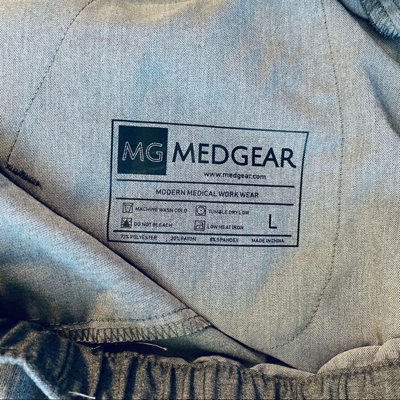 Med Gear MG Large Women’s Scrub Bottoms Grey 5-Pocket Ankle Zipper - Picture 5 of 7